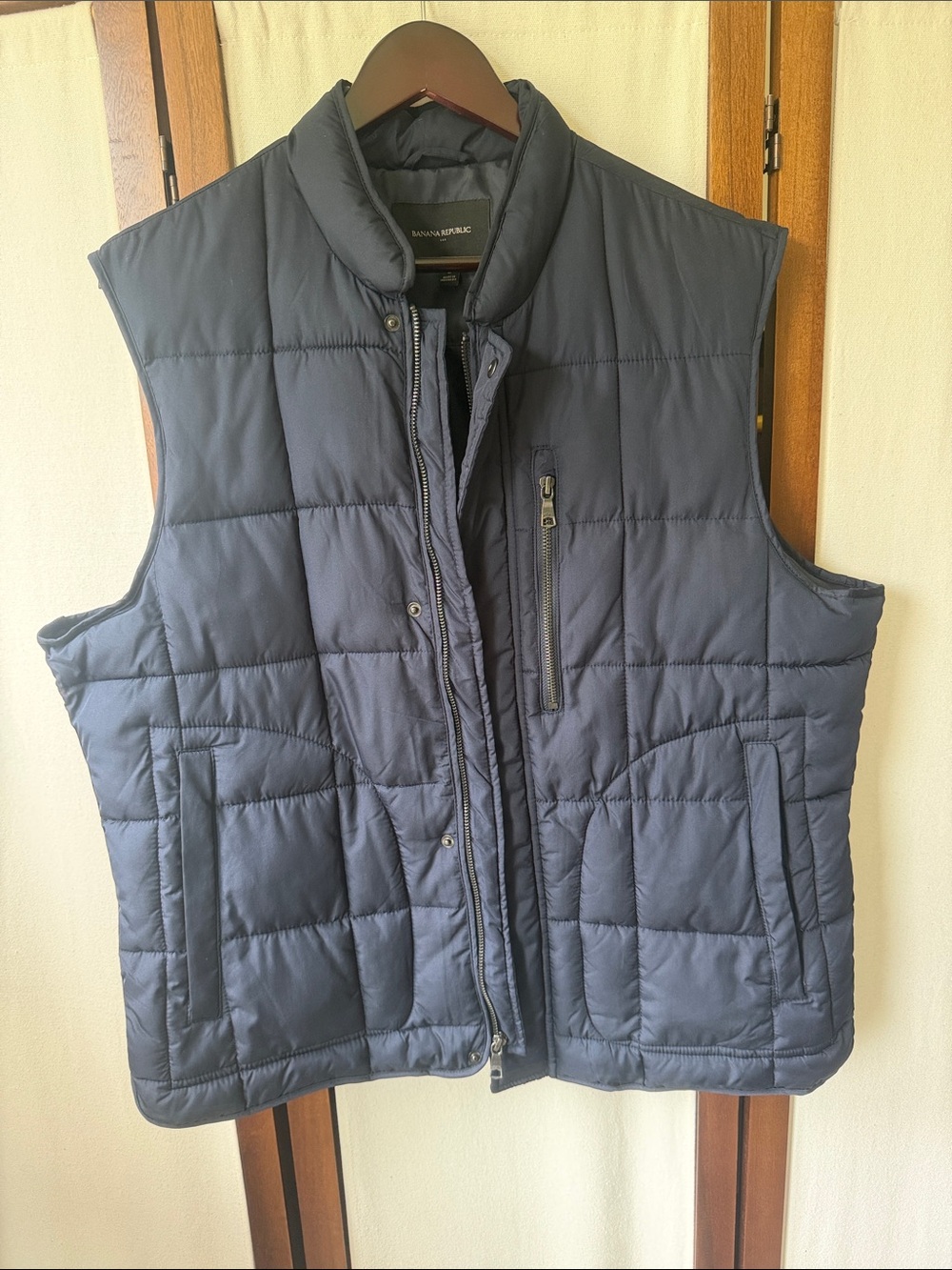 Banana Republic Men's Navy Quilted Puffer Vest